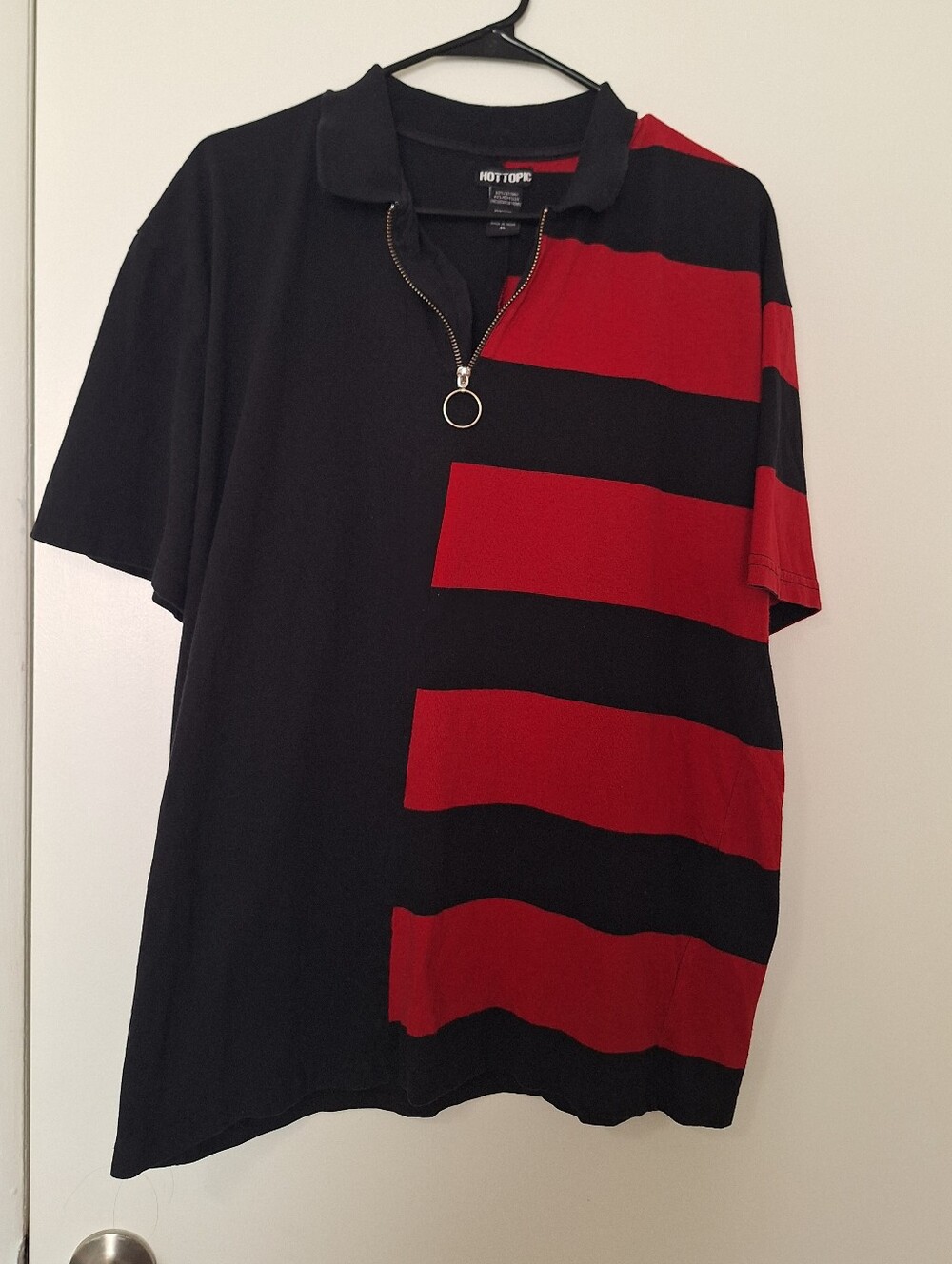 Hot Topic Black/Red Stripes Zipper Polo